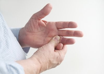 Болит сустав большого пальца на руке лечение народными средствами отзывы